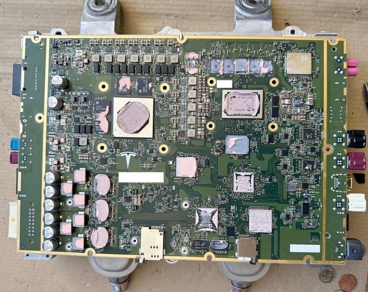 Featured image for Tesla Updates HW4 FSD Computer Hardware