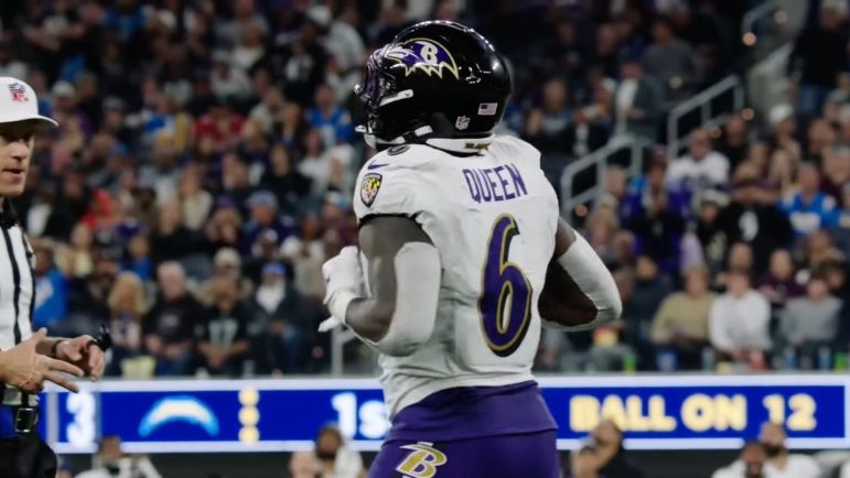 Featured image for "Steelers Make History with Record-Breaking Signing of Patrick Queen"