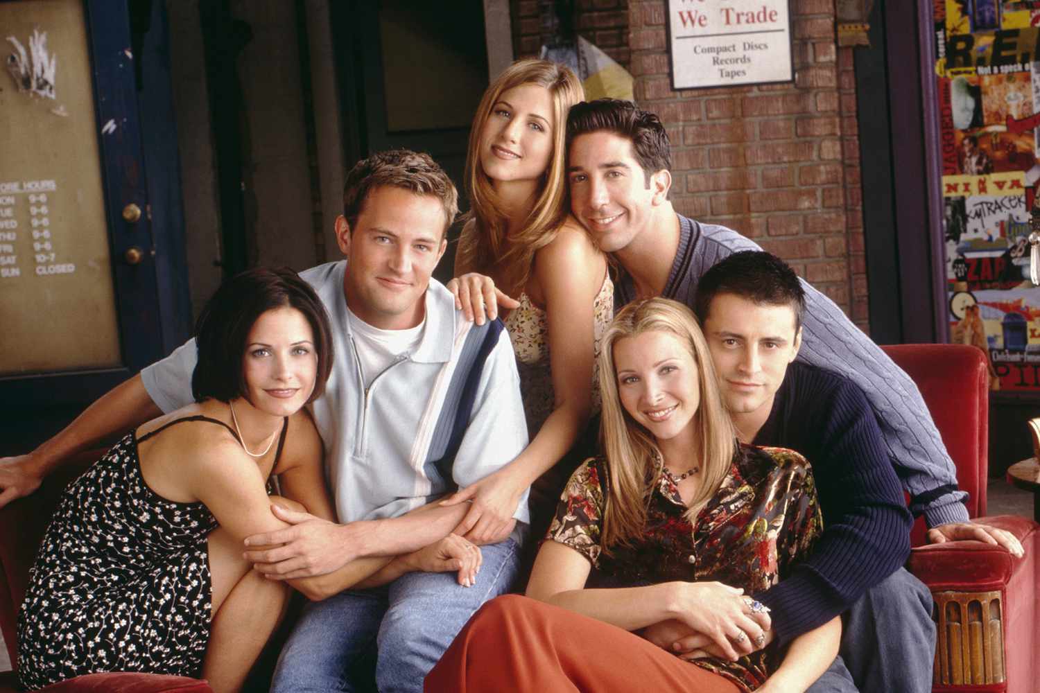The Devastating Impact of Matthew Perry's Death on the 'Friends' Cast