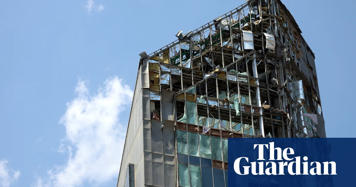 Featured image for Escalating Israel-Iran Conflict Intensifies with Airspace Control and Strikes