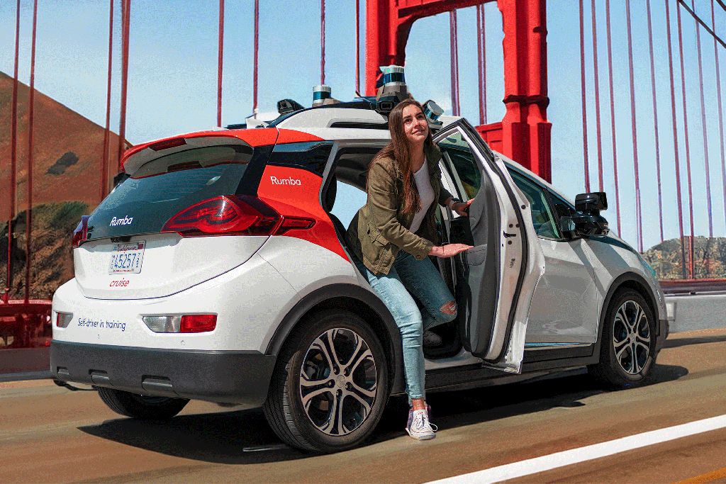 Tesla's Self-Driving Car Dream Shattered: Recalls, Crashes, and Software Updates Cause Crisis