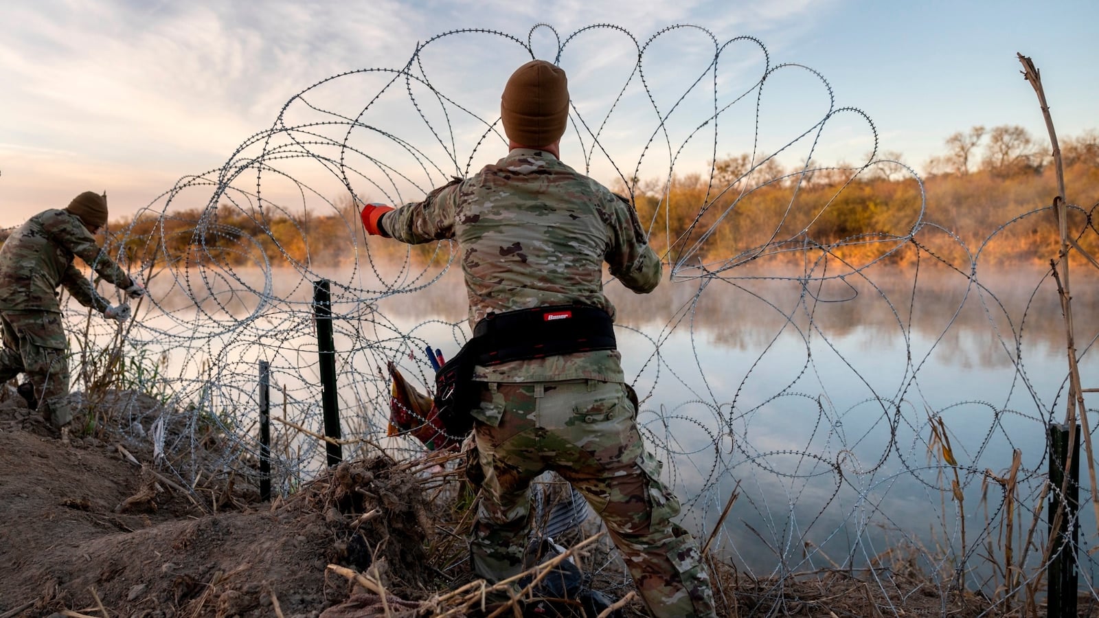 Featured image for Supreme Court Rules on Razor Wire Removal at Texas-Mexico Border