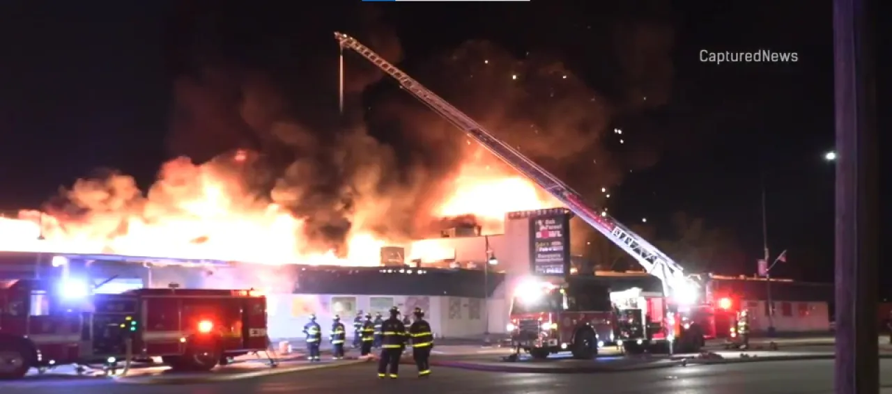 Massive Fire Destroys Oak Forest Bowling Center