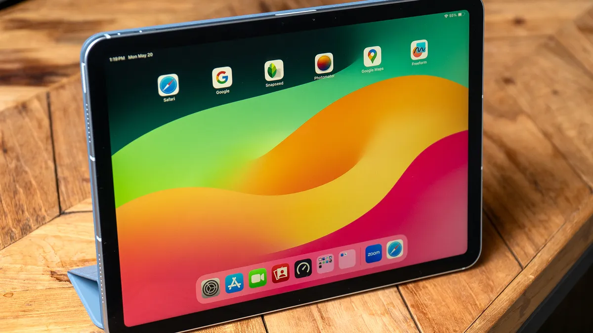 Featured image for iPadOS 26: Unlocking New Potential and Compatibility Challenges