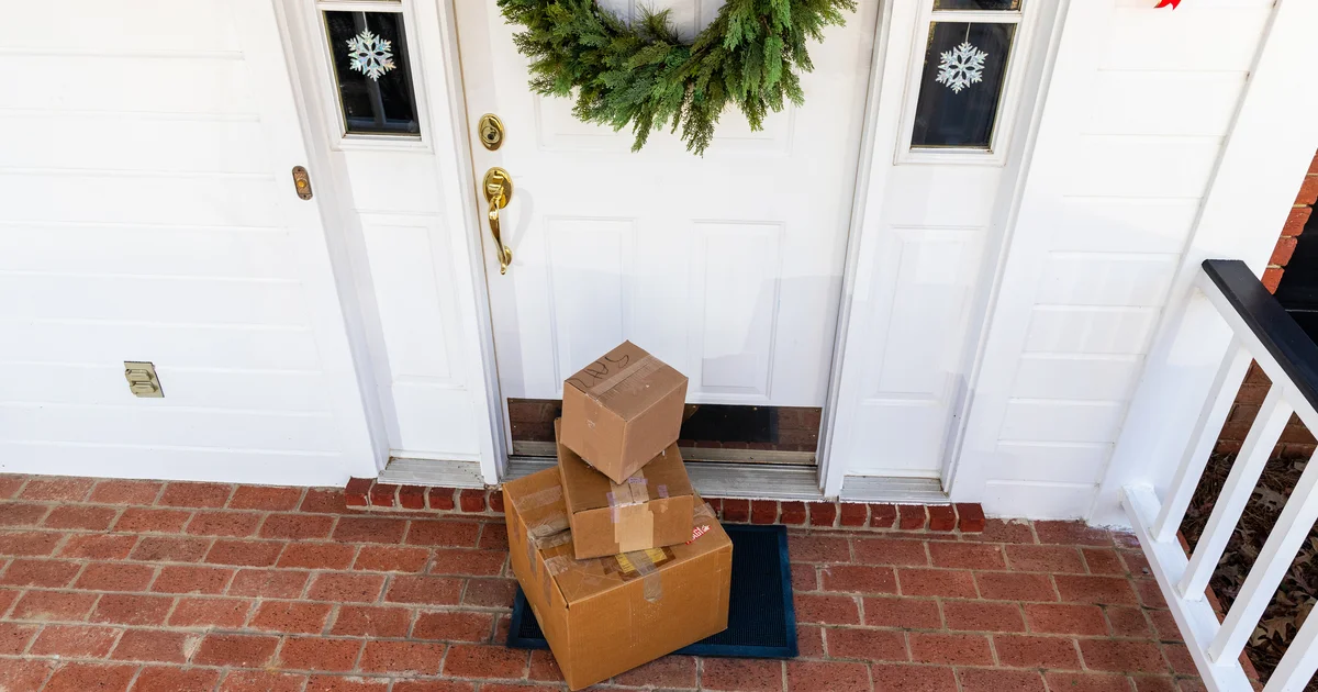 Featured image for Battling Porch Pirates: Expert Tips to Safeguard Your Holiday Packages