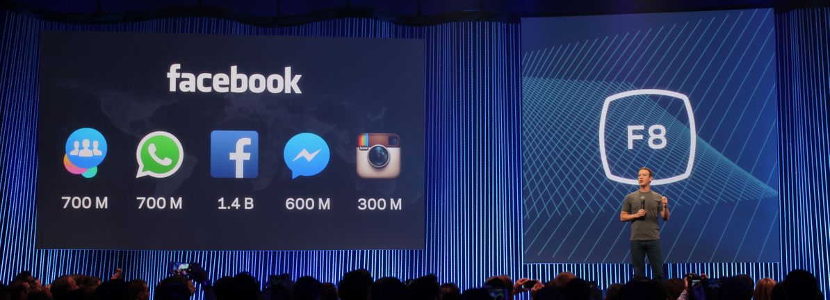 Insider Selling and Downgrades Cast Doubt on Meta Platforms (NASDAQ:META)