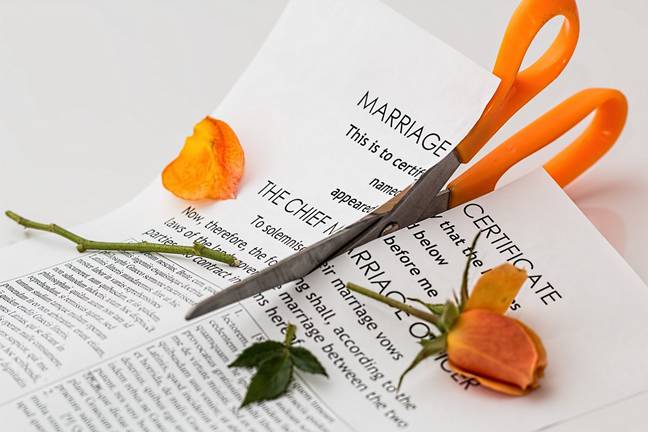 "Accidental Divorce: Judge Upholds Mistaken Split Due to Legal Tech Error"