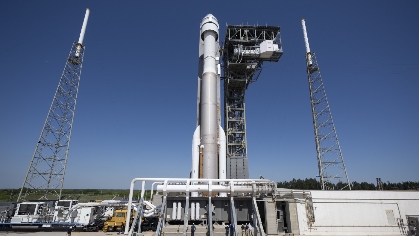 "Boeing's Starliner Set for Historic Crewed Launch Amid Delays"