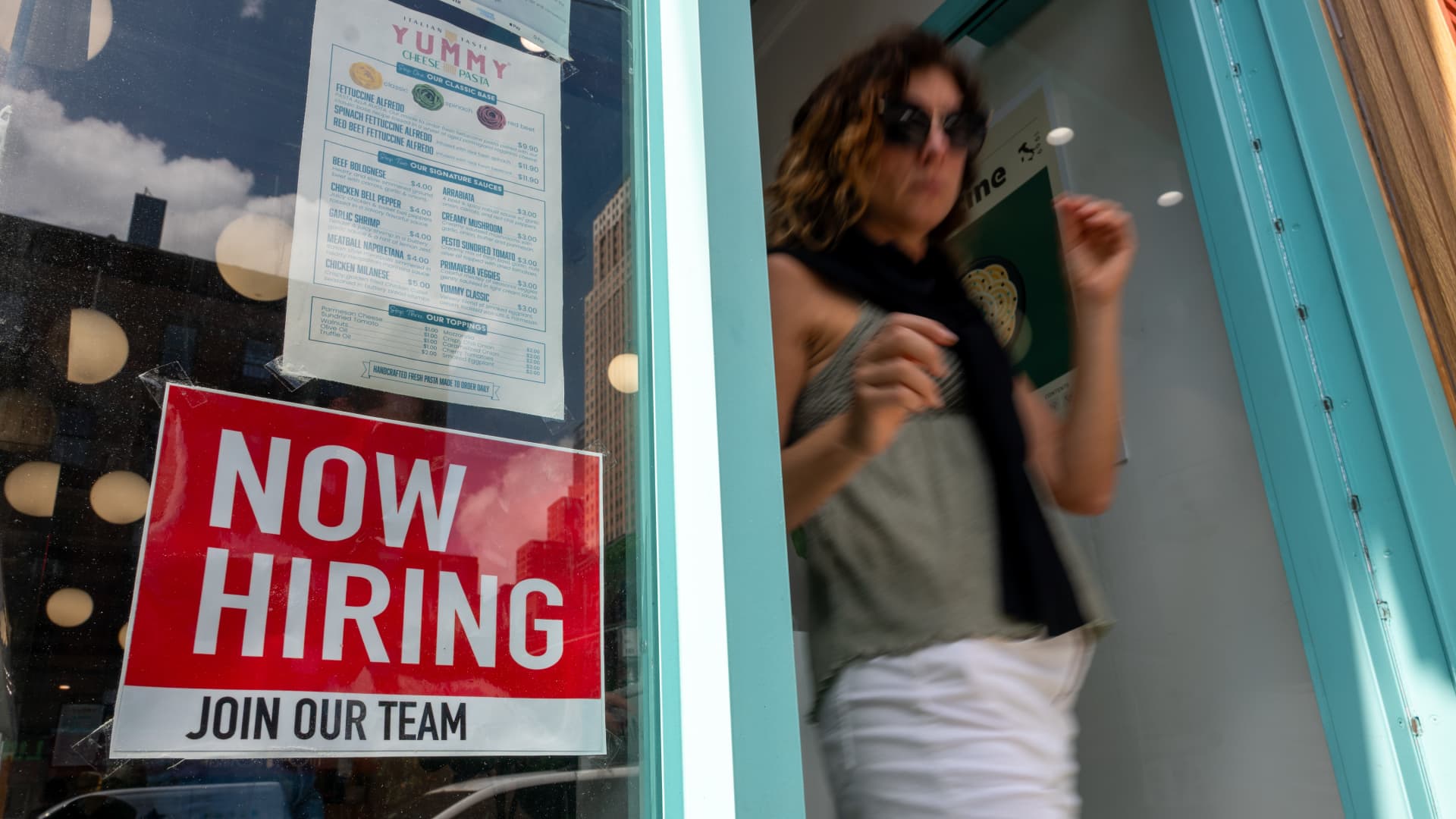 Featured image for August Jobs Report Sparks Economic Concerns and Fed Action