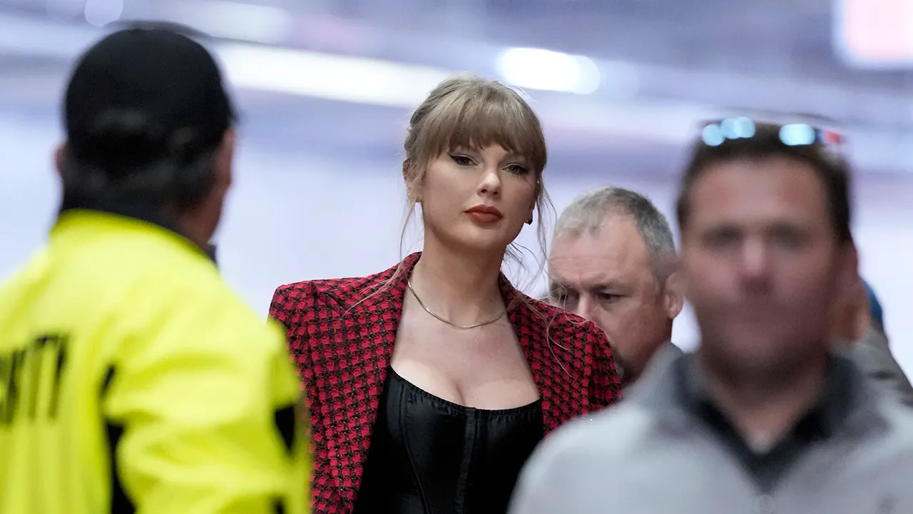 Featured image for Taylor Swift's Eventful Return to Arrowhead for Chiefs Game