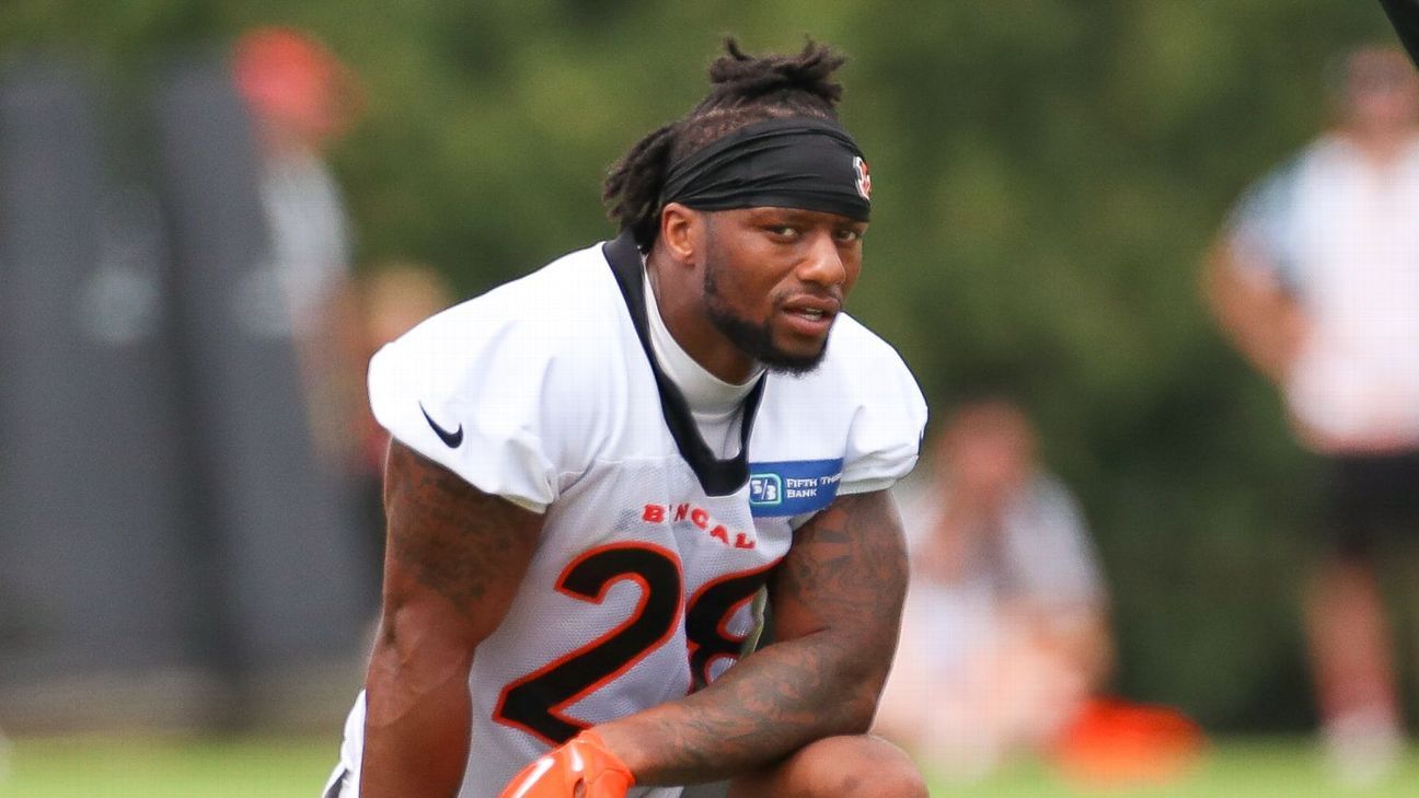 Featured image for Joe Mixon's Silence: Bengals Star Refuses to Discuss Case, Snubs Media Outlets
