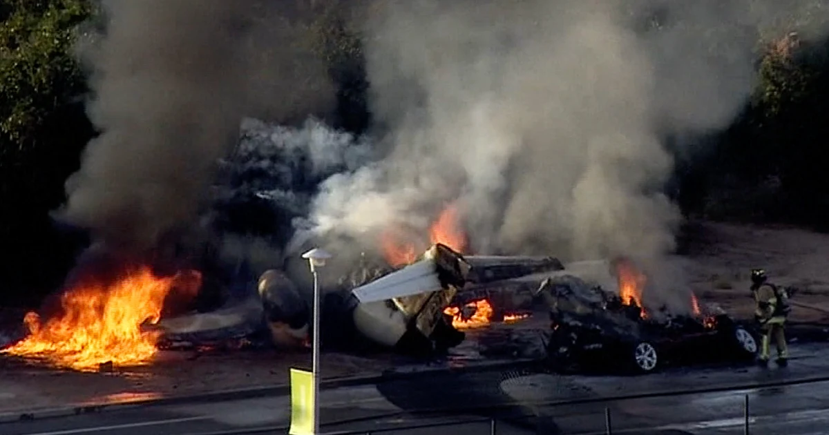 Tragic Plane Crash in Mesa Leaves 5 Dead