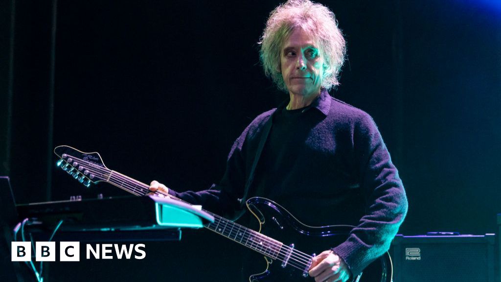 Featured image for Perry Bamonte, The Cure's Guitarist and Keyboardist, Dies at 65