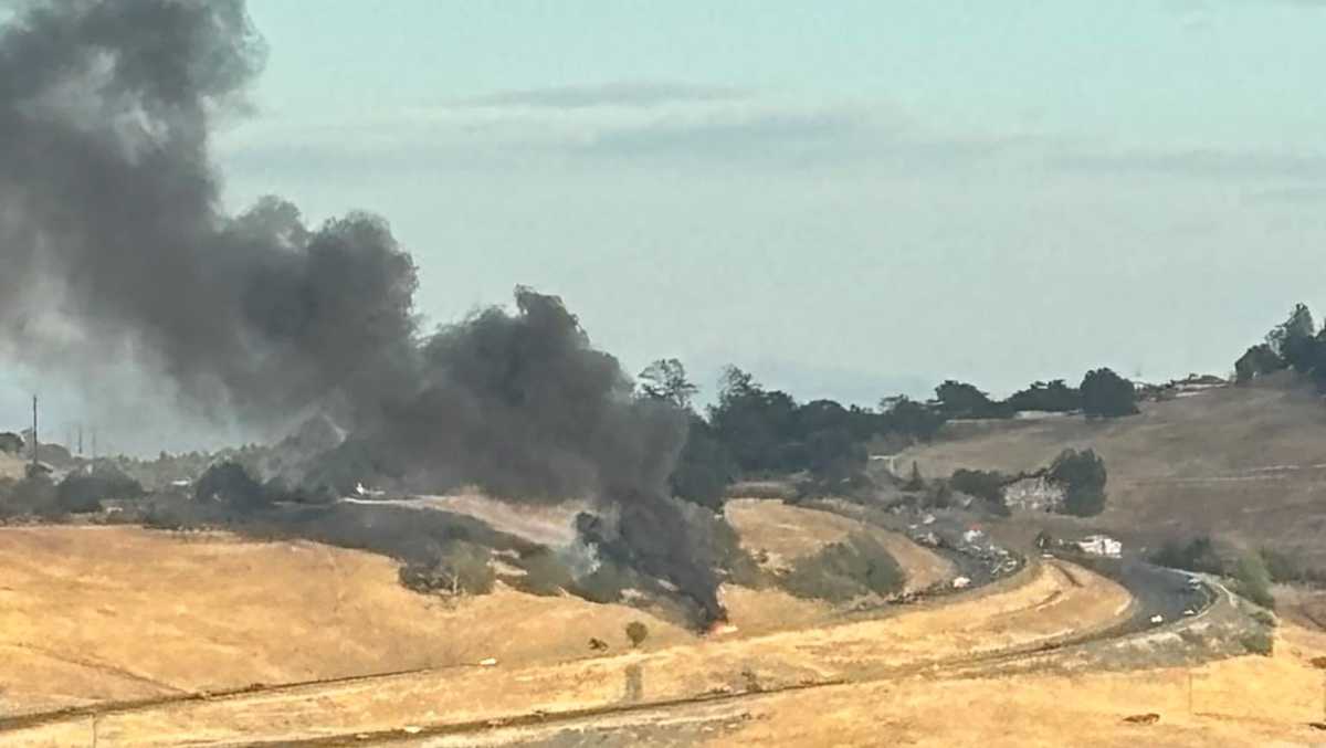 Featured image for RV Fire Causes Traffic Congestion and Lane Closures on Highway 50 in Northern California