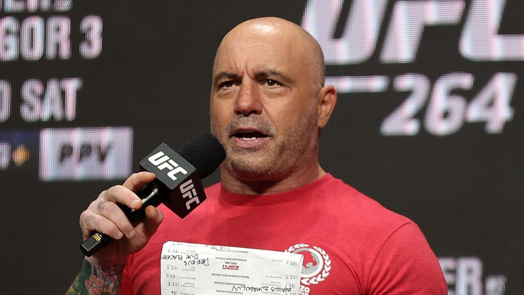 "Joe Rogan's Podcast Goes Beyond Spotify in New Distribution Deal"