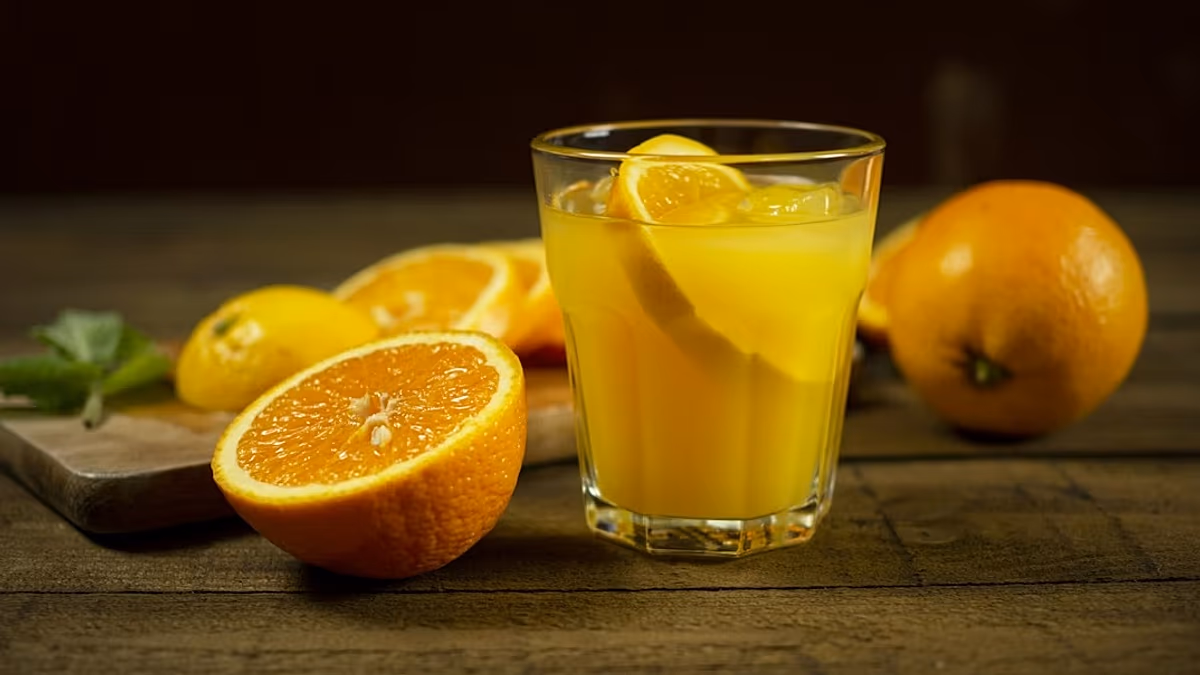 Featured image for Daily Orange Juice Consumption May Reprogram Genes and Boost Health