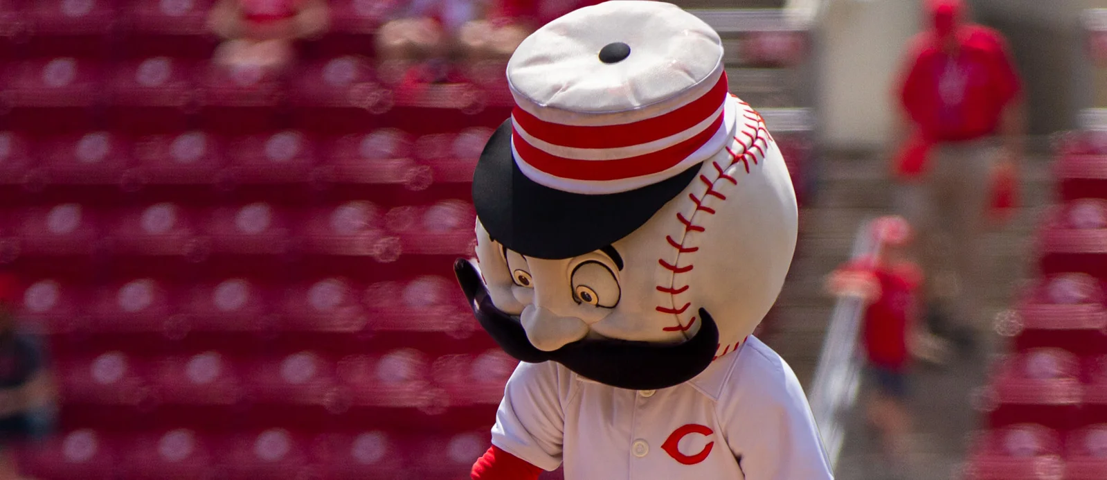 Reds suffer blowout loss to Cubs due to bullpen implosion.