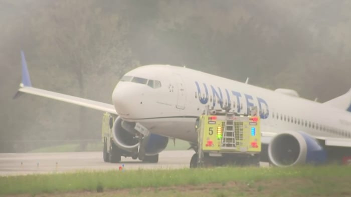 Featured image for United Airlines Boeing 737 MAX Incident: Plane Slides Off Runway at Houston's Bush Airport