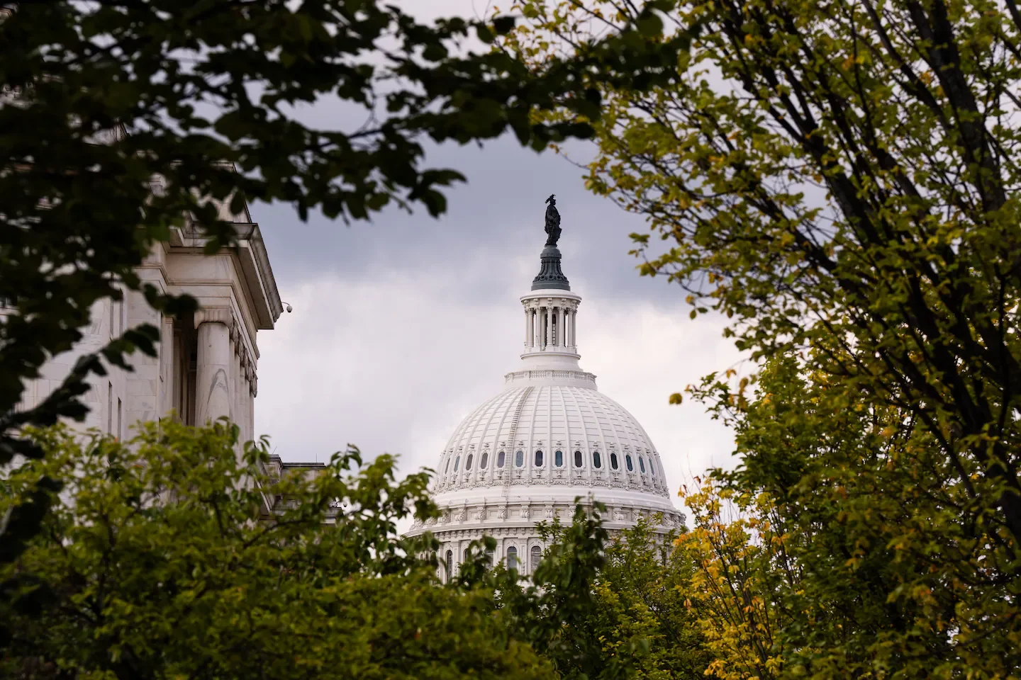 Congress Faces Impasse as Shutdown Looms, Benefits Uncertain