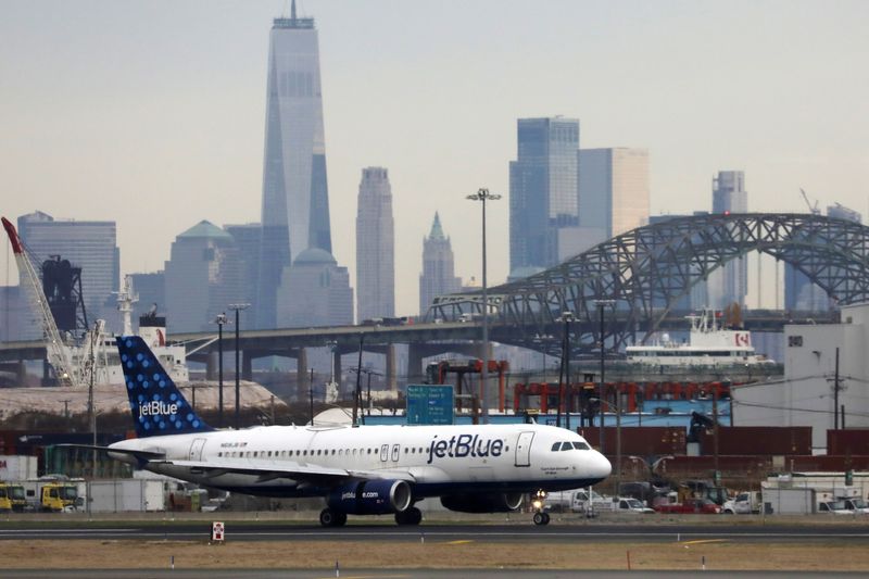 JetBlue Faces Financial Challenges Amid Rising Costs and Lower Revenues