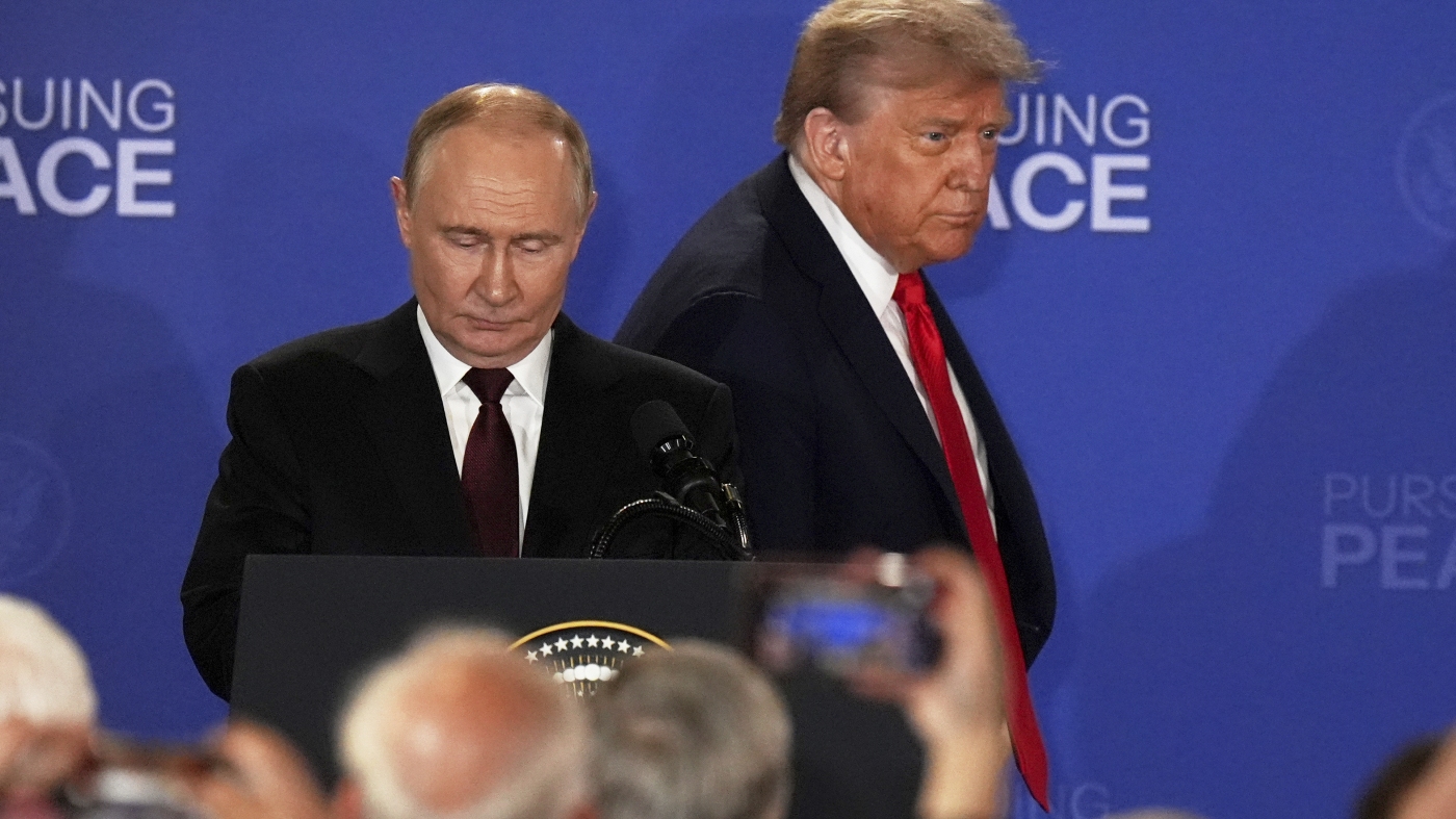 Alaskan Hotel Documents Uncover Trump-Putin Summit Details