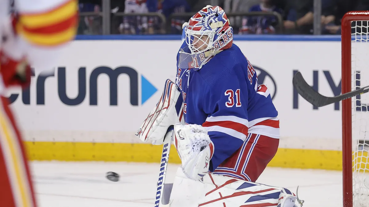 "Shesterkin's Shutout Streak Propels Rangers to Fifth Consecutive Win"