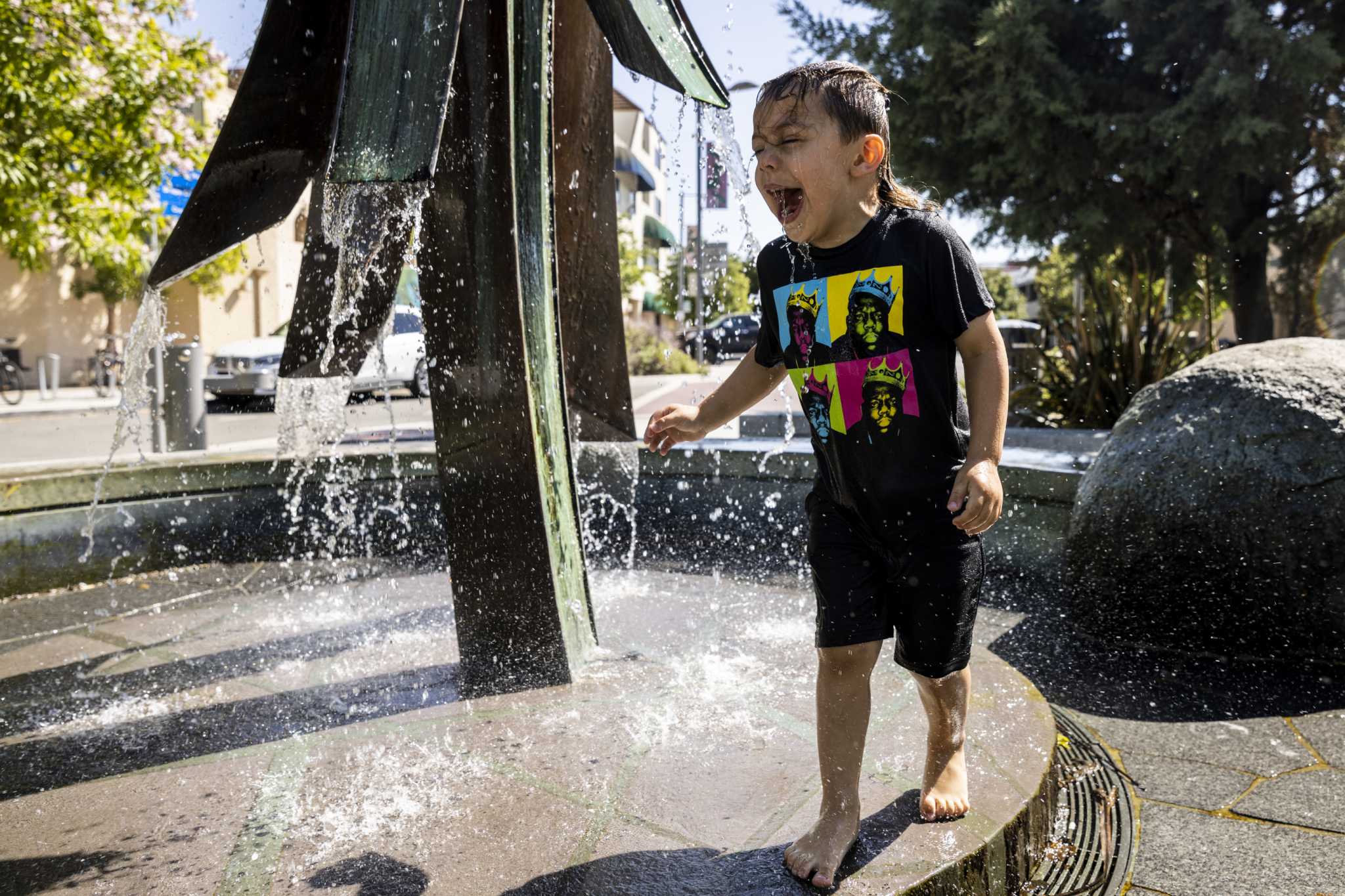 "Record-Breaking Heat Wave Sweeps Bay Area: Saturday's Scorching Temperatures Revealed"