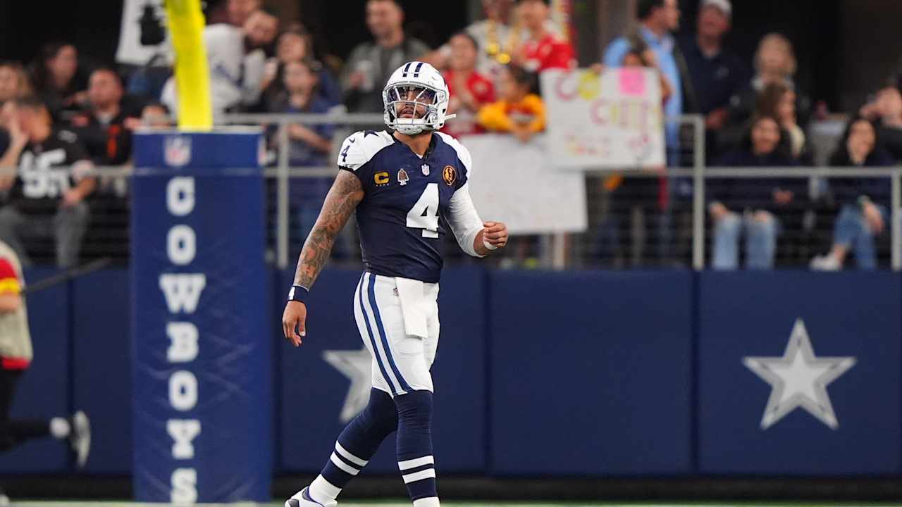 Featured image for Cowboys' 30-Year Playoff Drought Continues After NFC East Loss