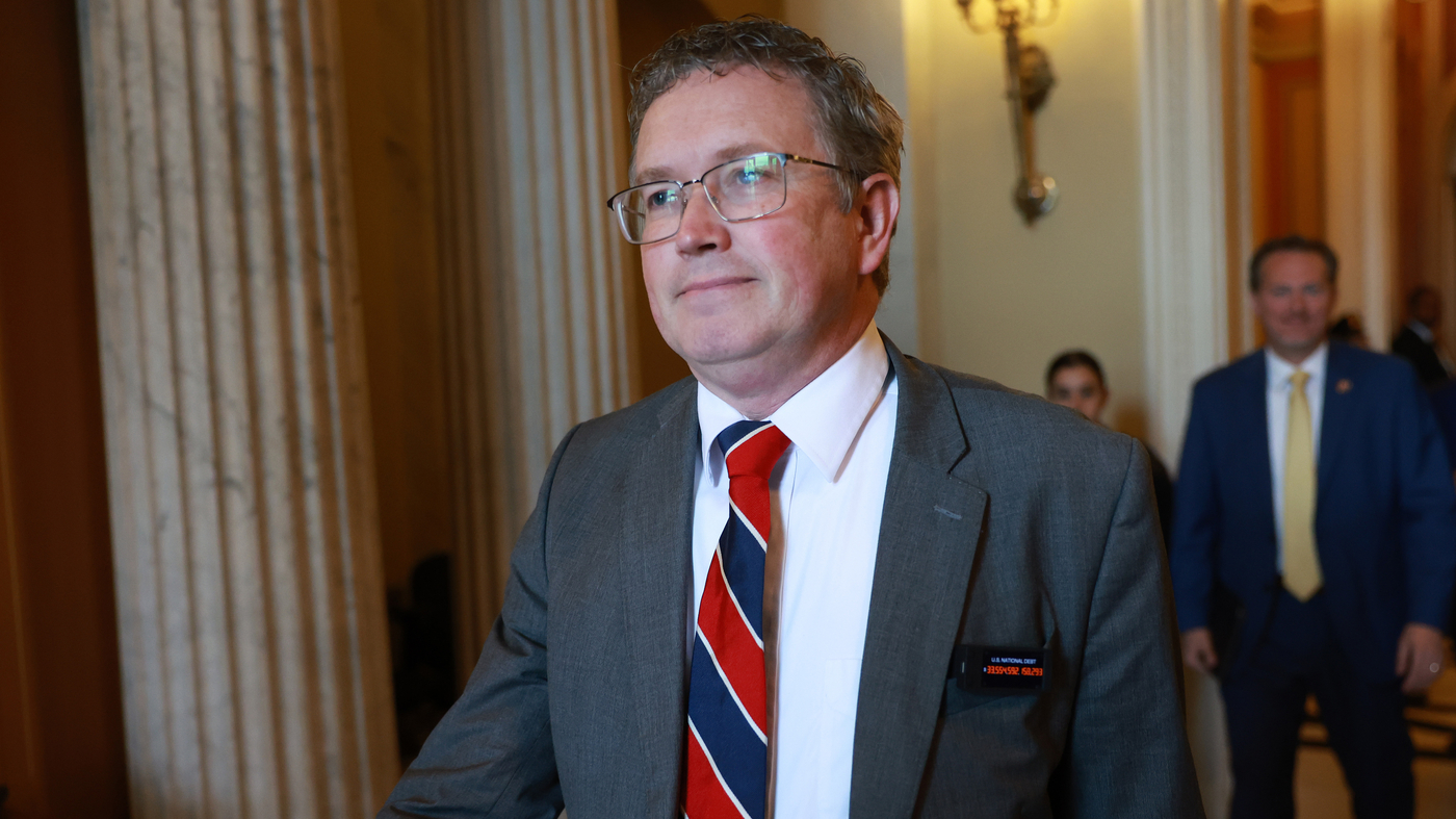 Featured image for Republican Lawmakers Rally to Oust Speaker Mike Johnson