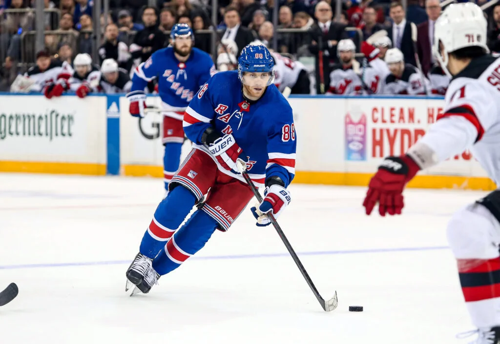 Patrick Kane to Miss 4-6 Months After Hip Surgery