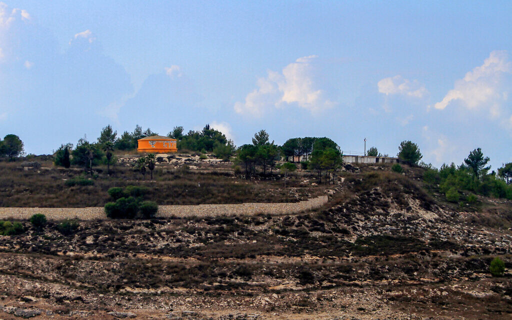 Israeli General Allows Israelis to Return to West Bank Outpost of Homesh