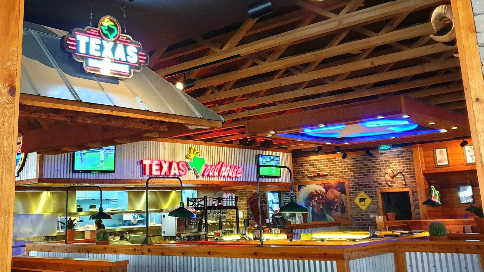 Beyond the Sirloin: 5 Must-Try Dishes at Texas Roadhouse