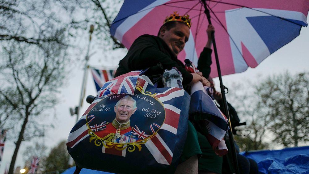 Featured image for Controversy Surrounds Pledge of Allegiance to King Charles in Britain