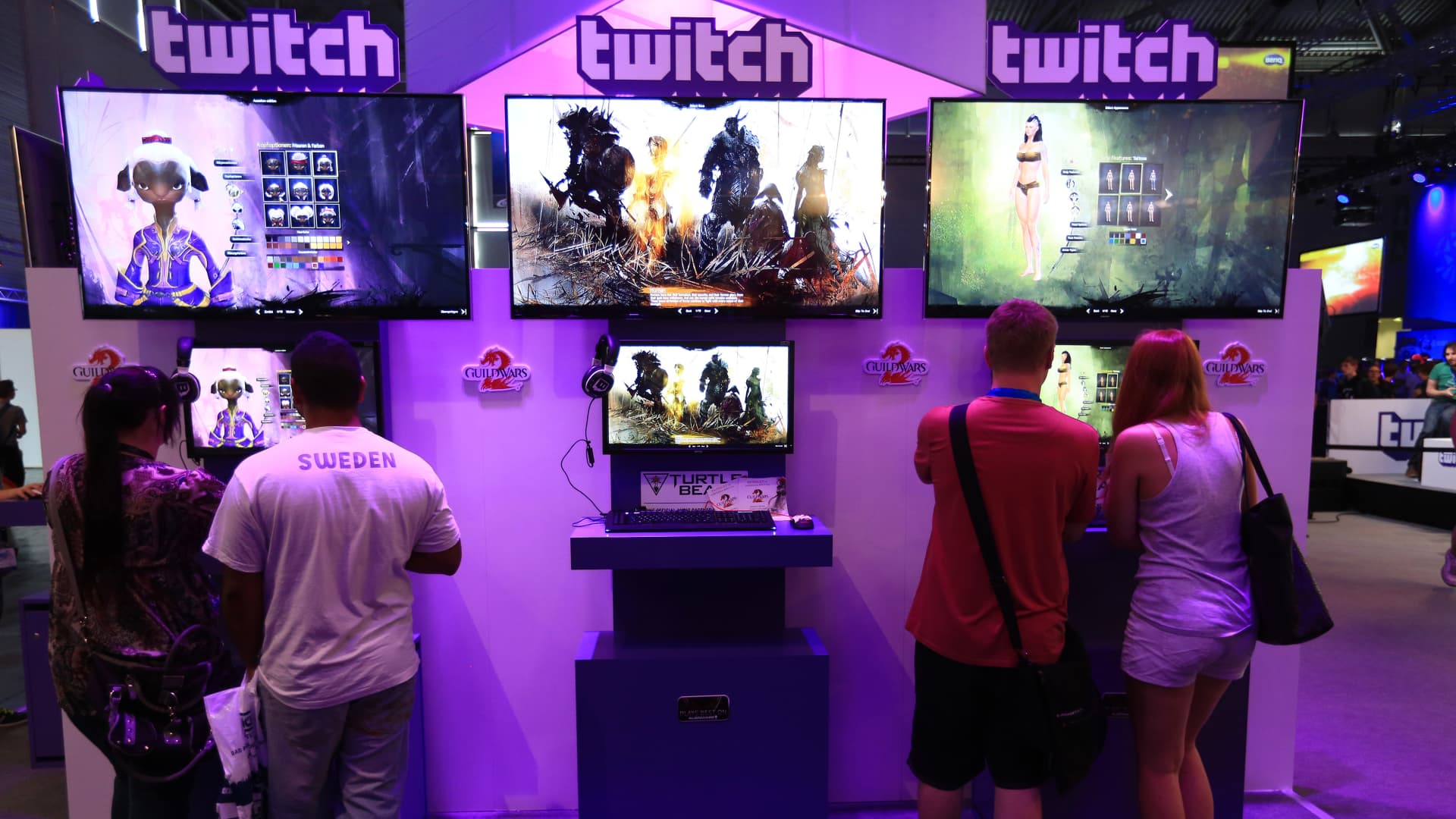 Twitch CEO Emmett Shear Resigns After Long Tenure