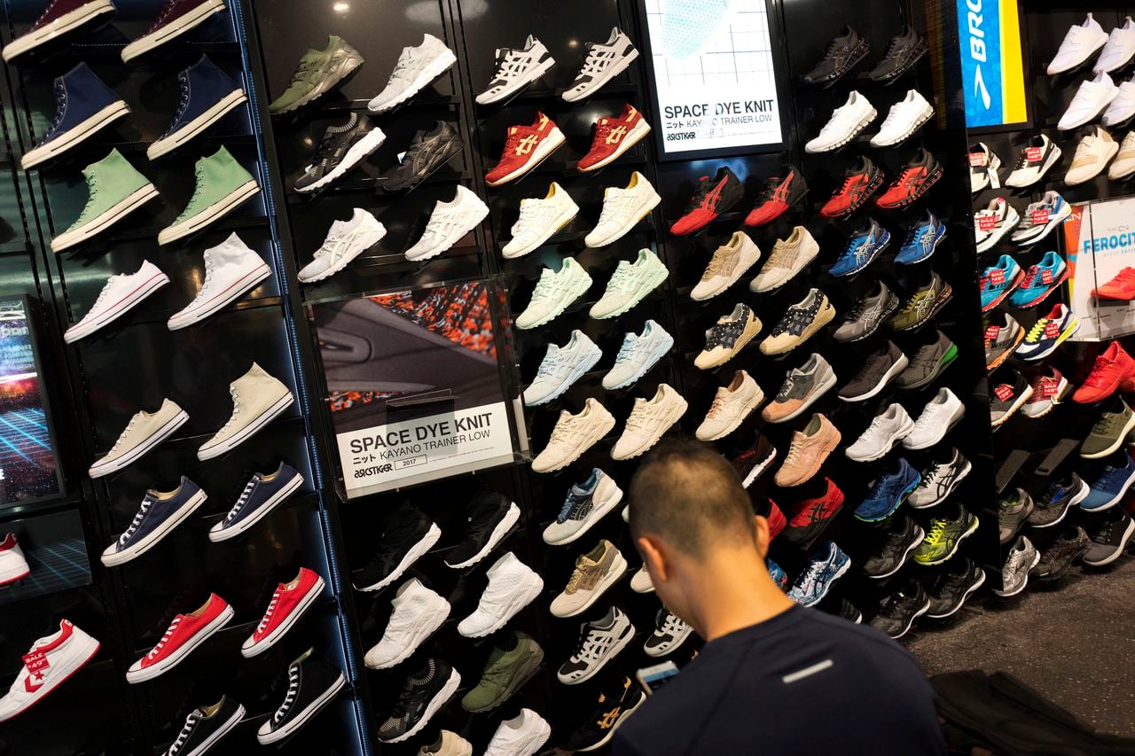 Foot Locker to shutter over 400 mall stores in brand reset.
