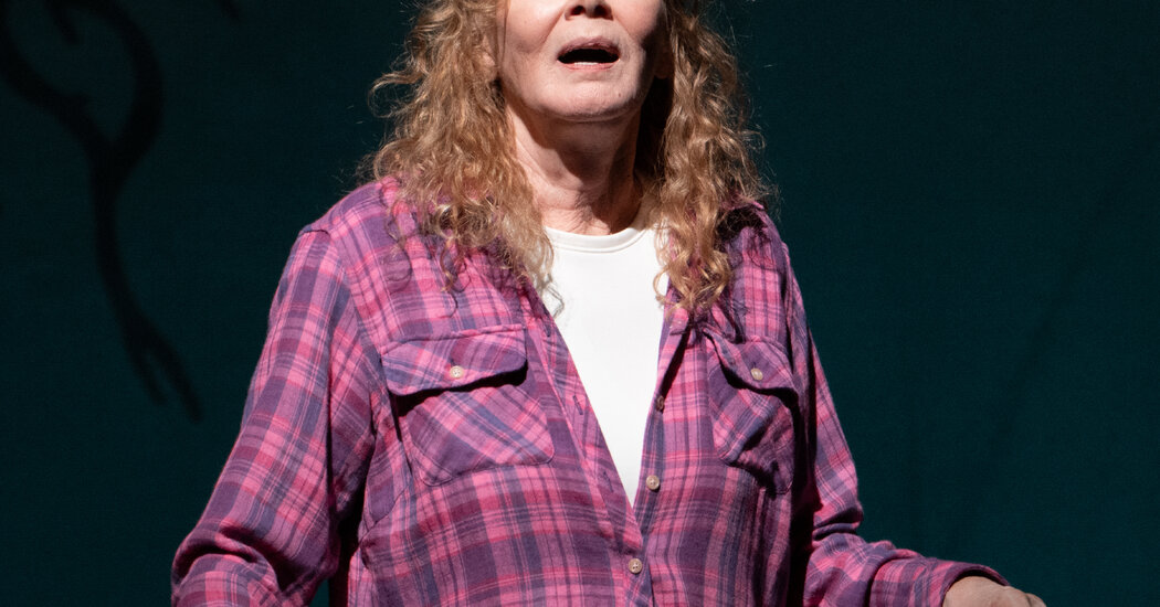 Featured image for Jean Smart Shines in Solo and Broadway Roles