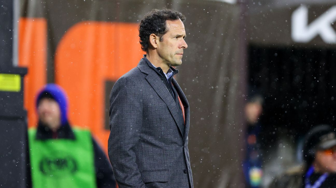 Featured image for Rockies Hire Browns' Paul DePodesta as New Baseball Operations Head