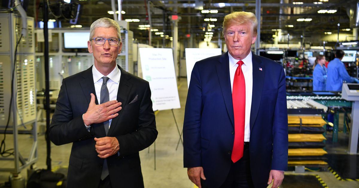 Featured image for Tech Leaders Seek Tim Cook's Strategy for Navigating Trump Era Challenges