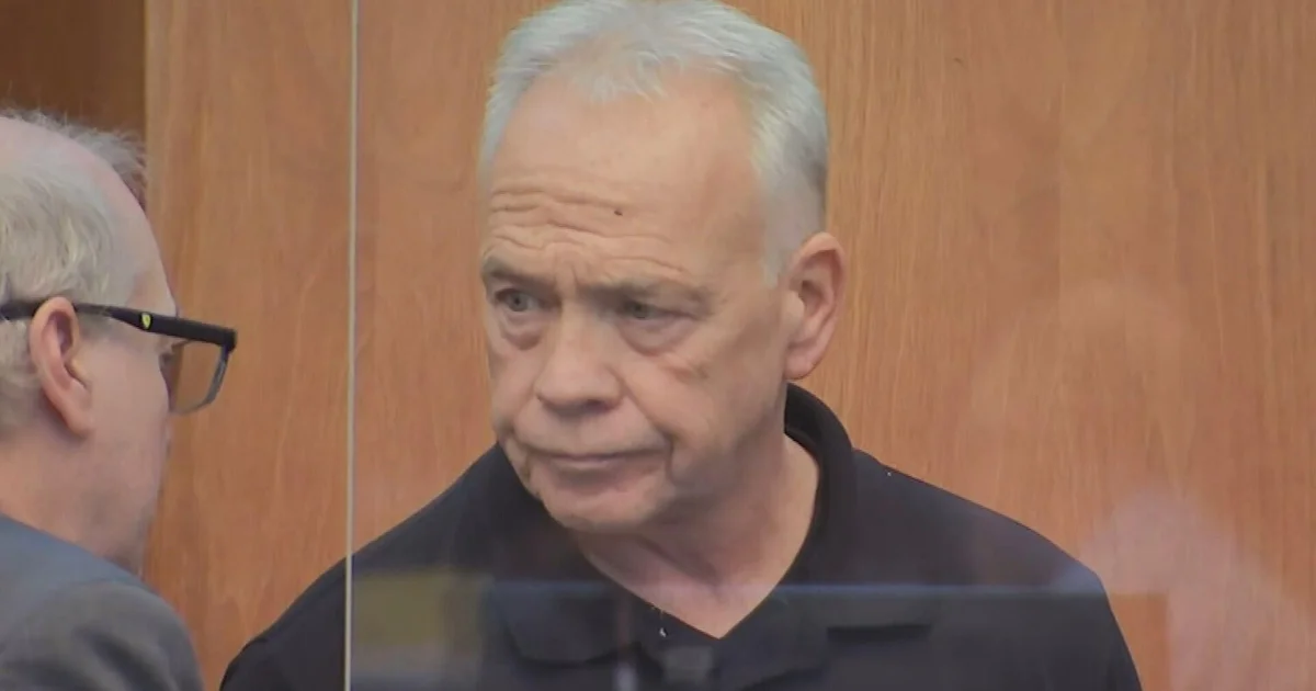 Featured image for Medford firefighter charged with sending explicit messages to undercover teen