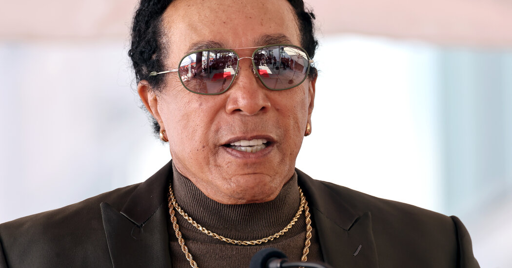 Featured image for Smokey Robinson Files $500M Defamation Countersuit Amid Allegations