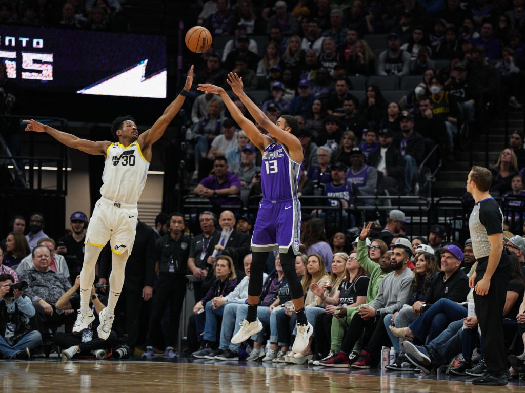 Featured image for Keegan Murray Breaks NBA Rookie 3-Point Record and Eyes All-Rookie First Team.