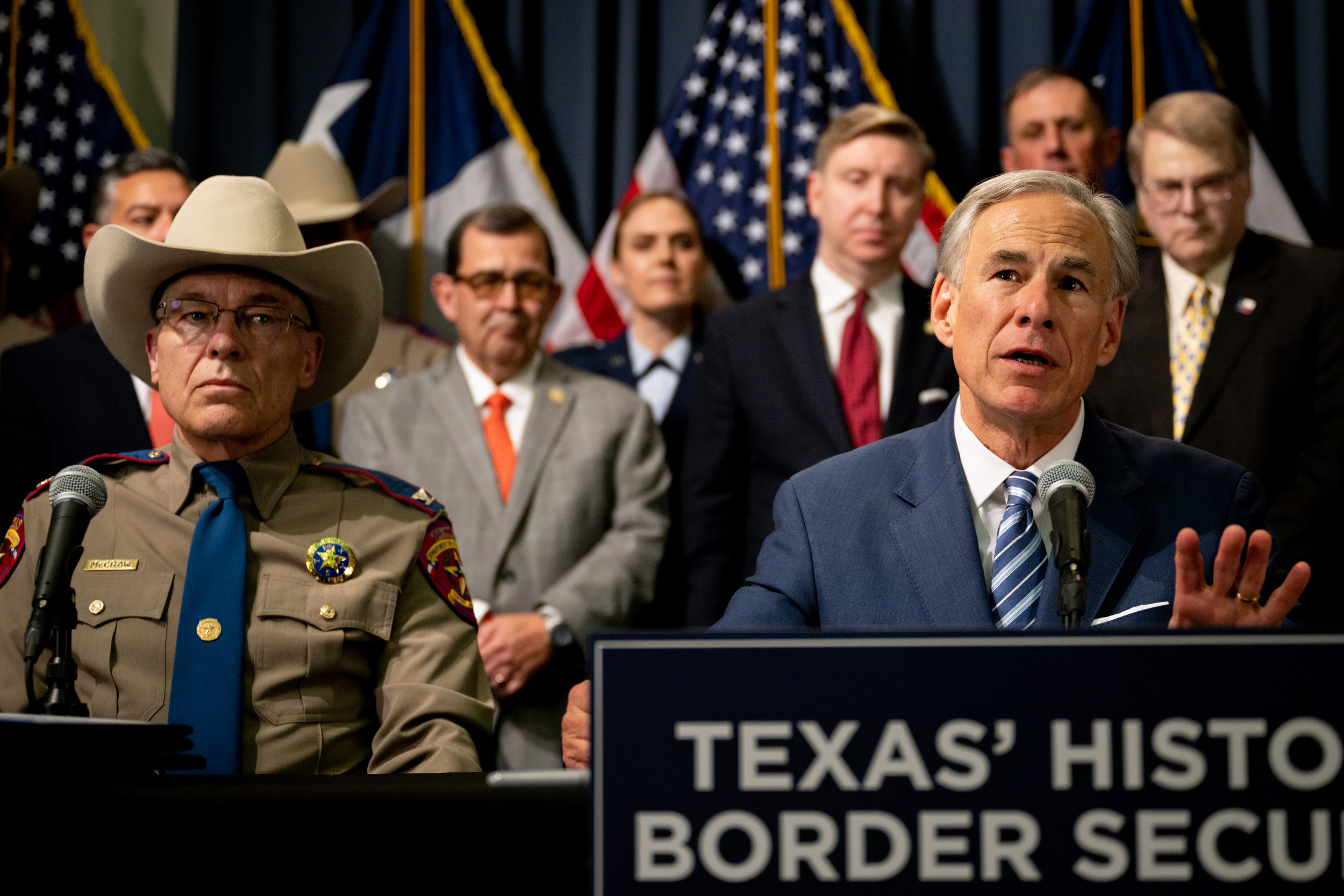 "Republican Governors Rally Behind Texas in Border Control Standoff"