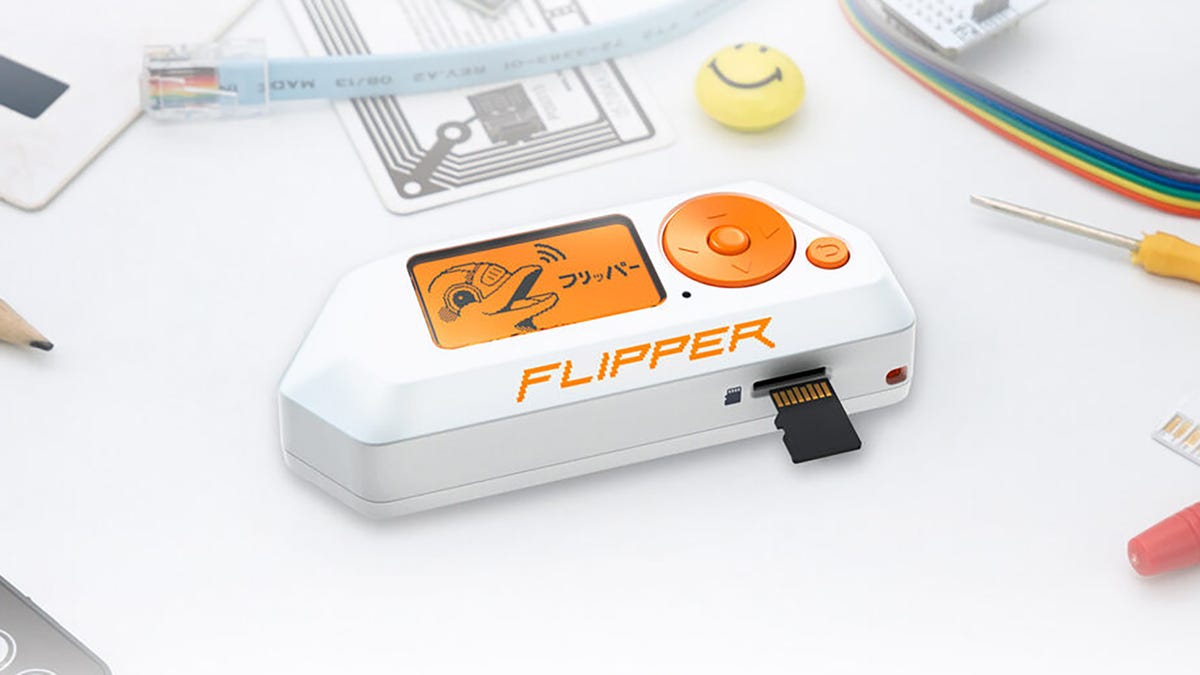 Featured image for "10 Practical Uses for the Flipper Zero Device"