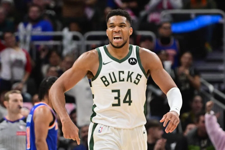 Nets Weigh Bold Giannis Bid as Rebuild Eyes Contention