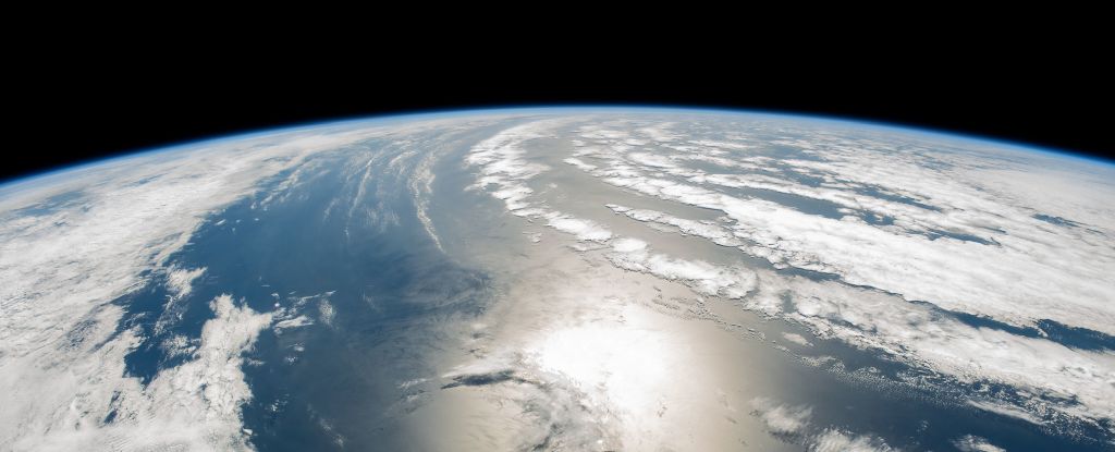 Unraveling the Enigmatic 8.5-Year Wobble of Earth's Core