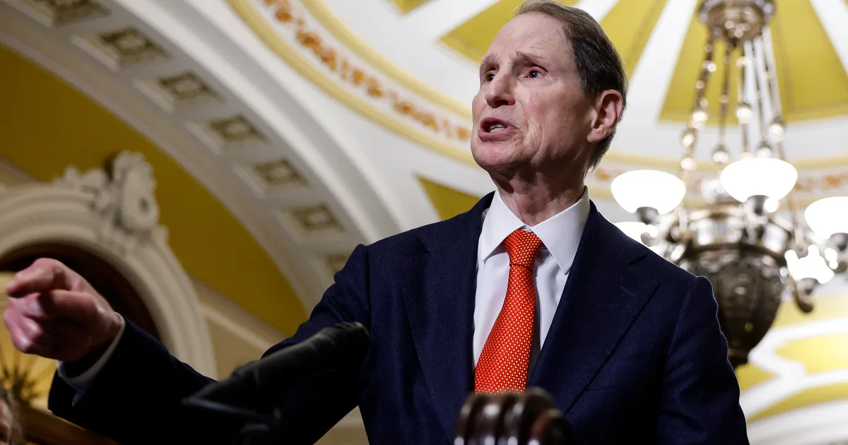 Data Broker Tracked Planned Parenthood Visitors for Anti-Abortion Ads, Senator Reveals