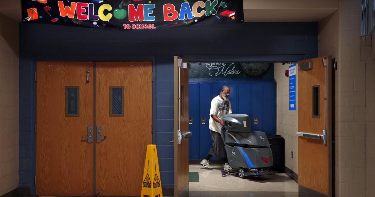 Featured image for Missouri Governor Parson's Controversial Veto Decisions Spark Debate