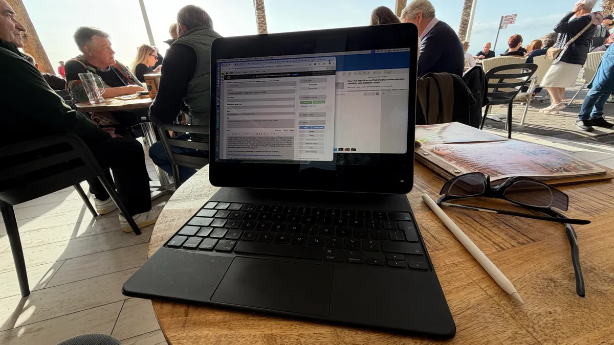 Featured image for Traveling with a touchscreen iPad that doubles as a MacBook