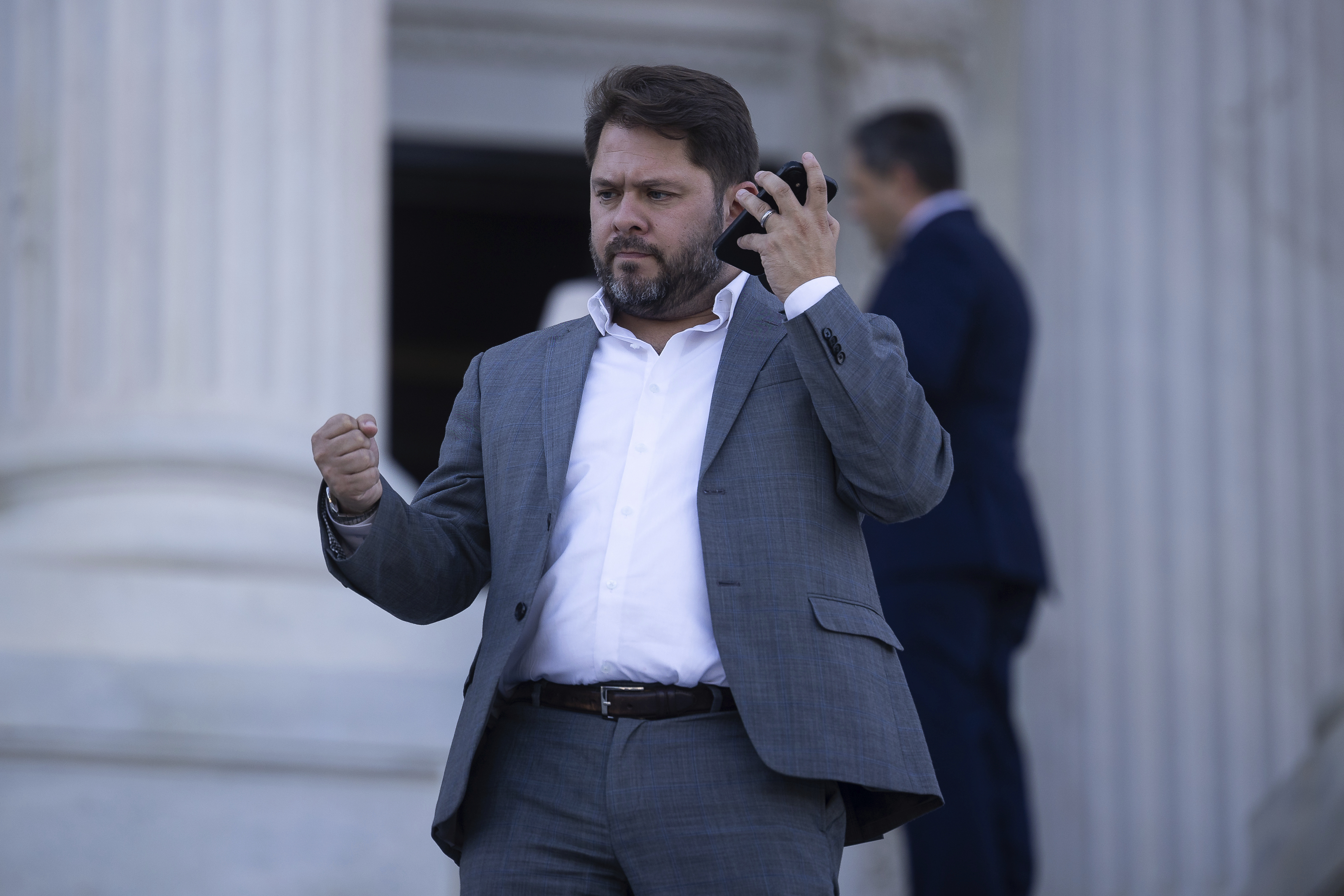 Senate candidate claims dual residency in Arizona and D.C.