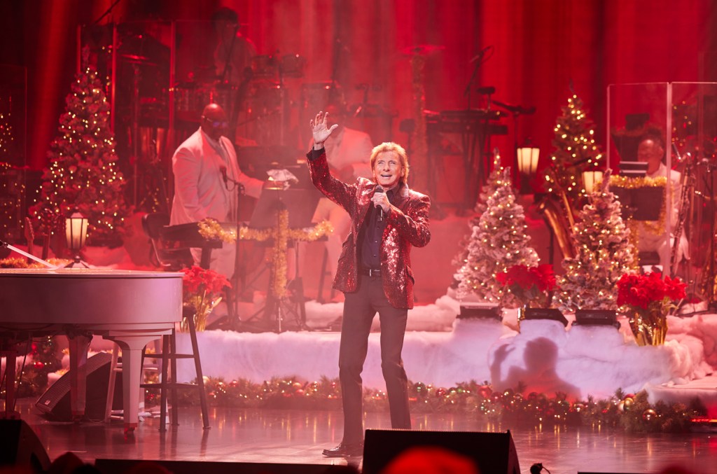 Featured image for "Barry Manilow's Festive TV Special and Botox Rumors Leave Fans Speechless"